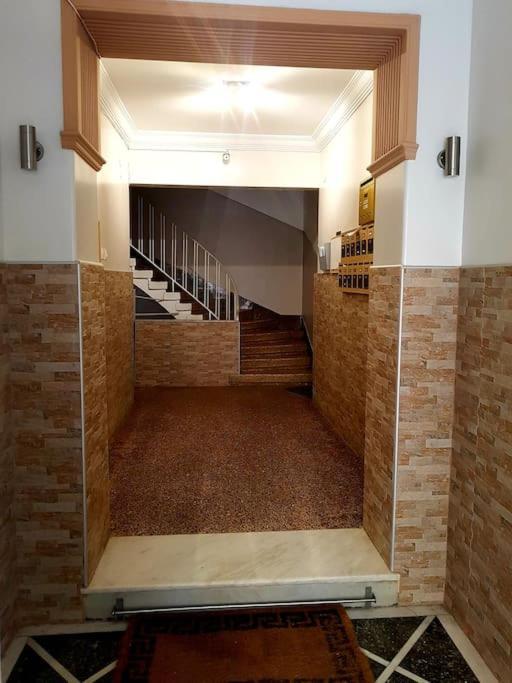 Stylish Apartment Tesalonika Bagian luar foto