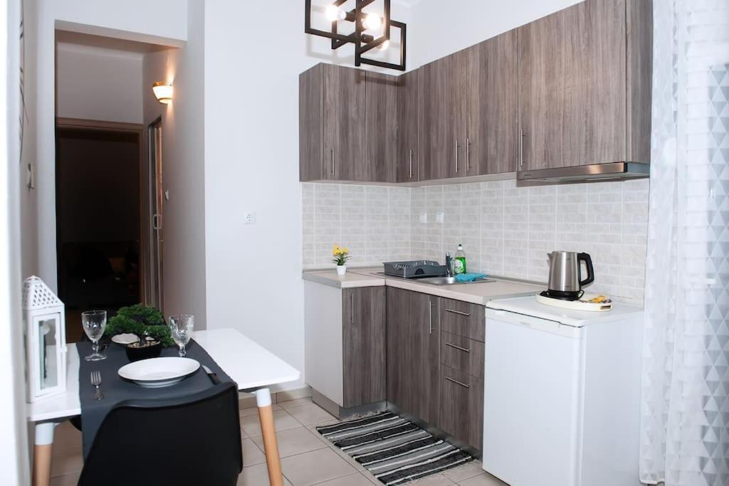 Stylish Apartment Tesalonika Bagian luar foto