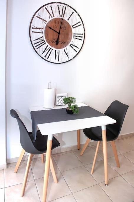 Stylish Apartment Tesalonika Bagian luar foto